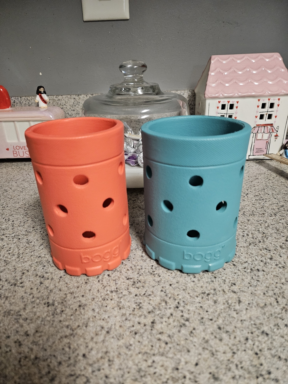 BOGG BAG coral and teal cup holders